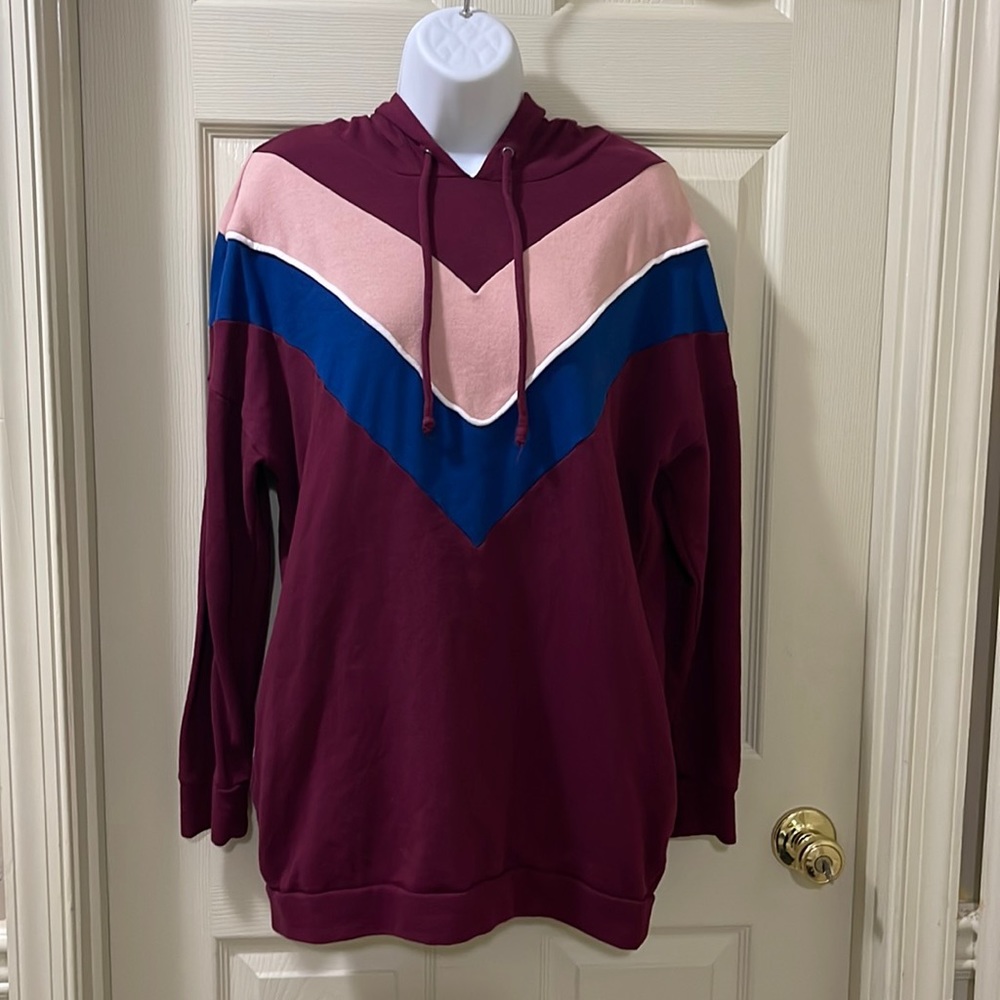 9. Wild fable burgundy hoodie sweatshirt size medium womens